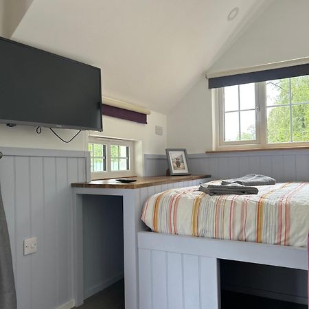 1Lochness Glam Lodges Inverness Eksteriør billede