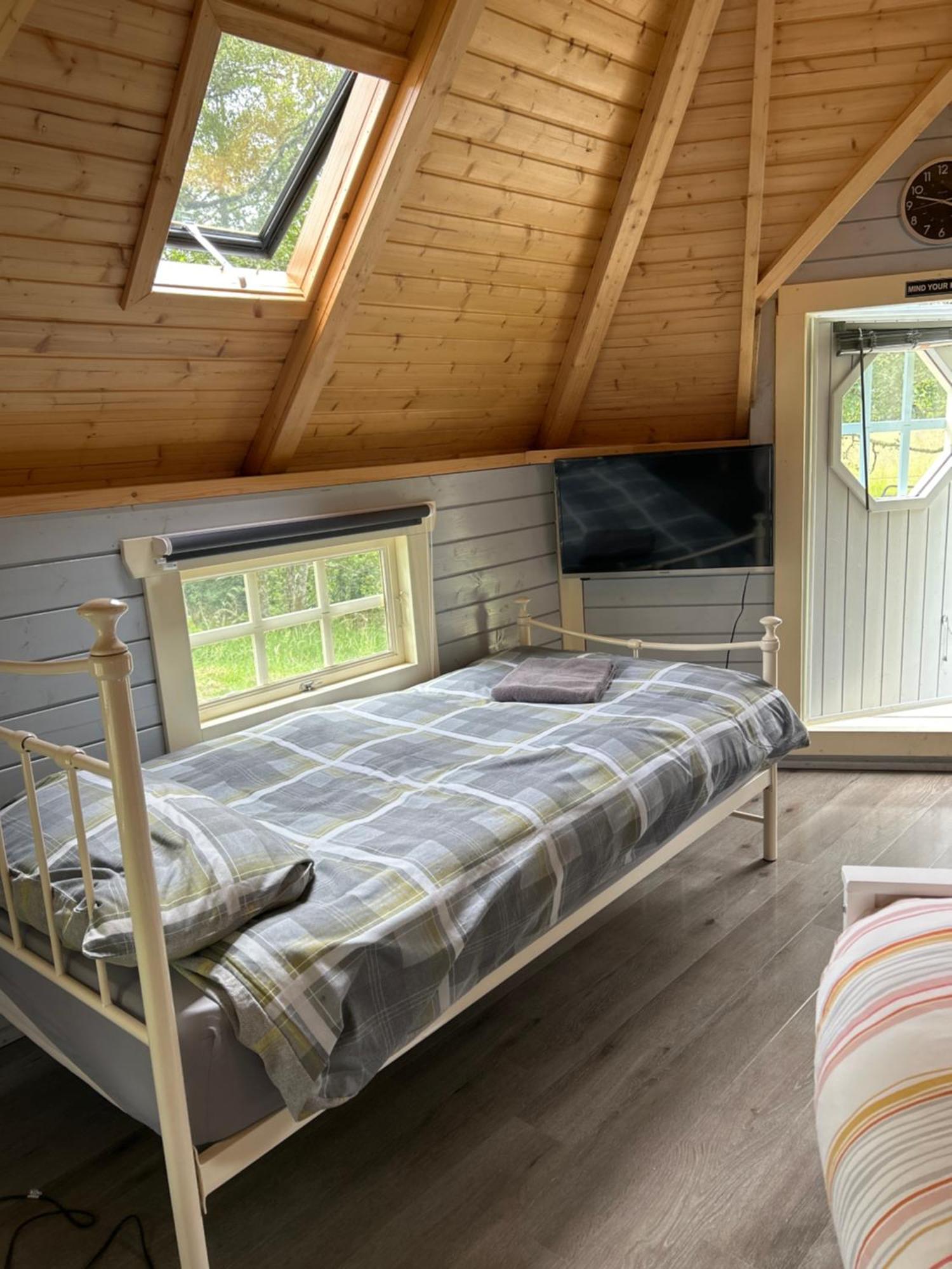 1Lochness Glam Lodges Inverness Eksteriør billede