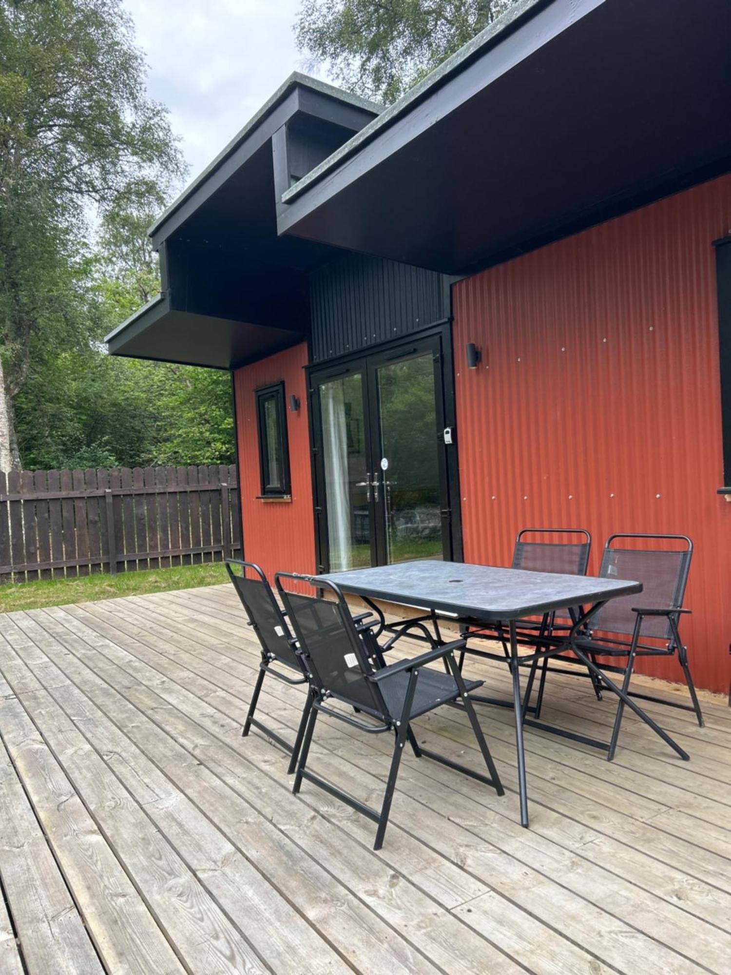 1Lochness Glam Lodges Inverness Eksteriør billede